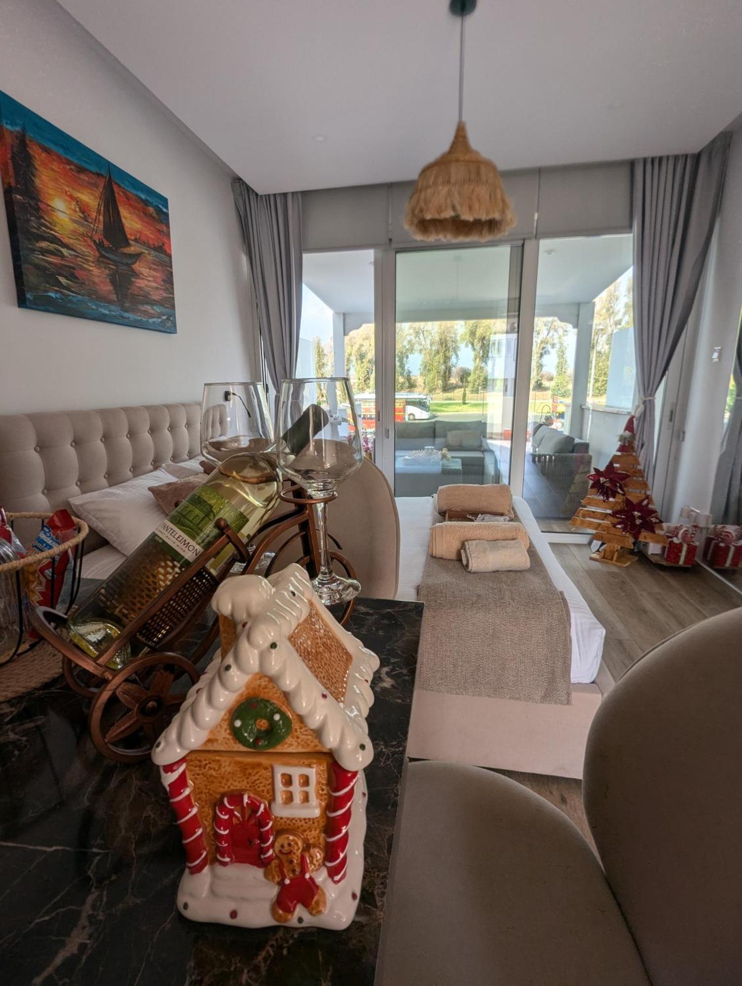 Ferienwohnung Bohemian Rhapsody Paphos Exterior foto